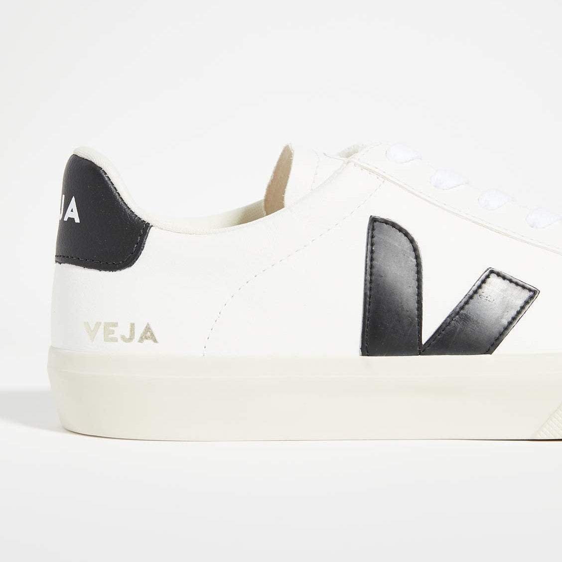 VEJA CAMPO CHROMEFREE LEATHER - Men's Extra White/Black Shoe Deals Outlet