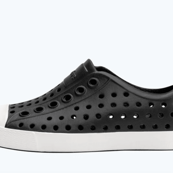 Native Shoes Jefferson Jiffy Black / Shell White 4 — 4894401480006 Shoe Deals Outlet