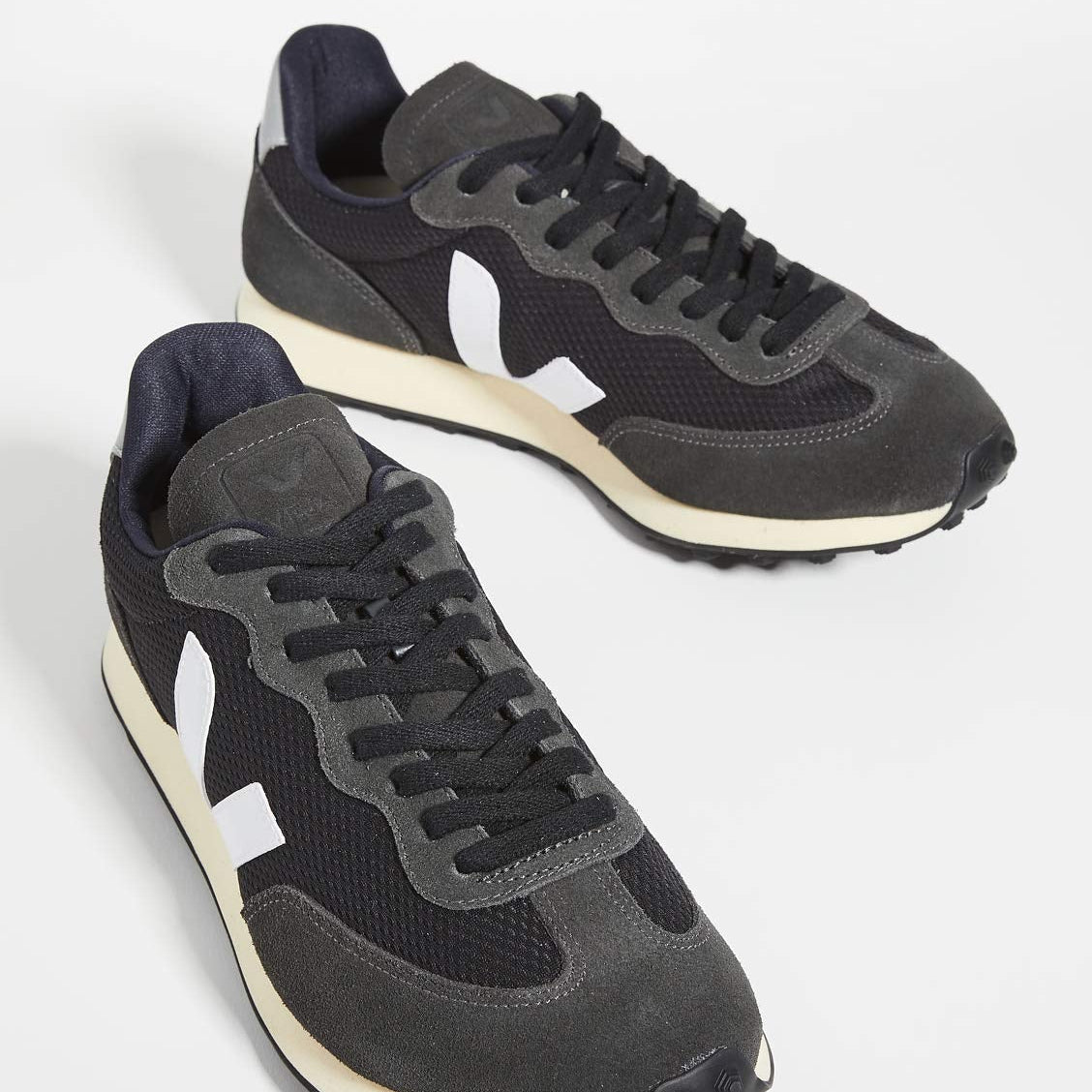 VEJA RIO BRANCO ALVEOMESH - Men's Black/White/Oxford Grey Shoe Deals Outlet