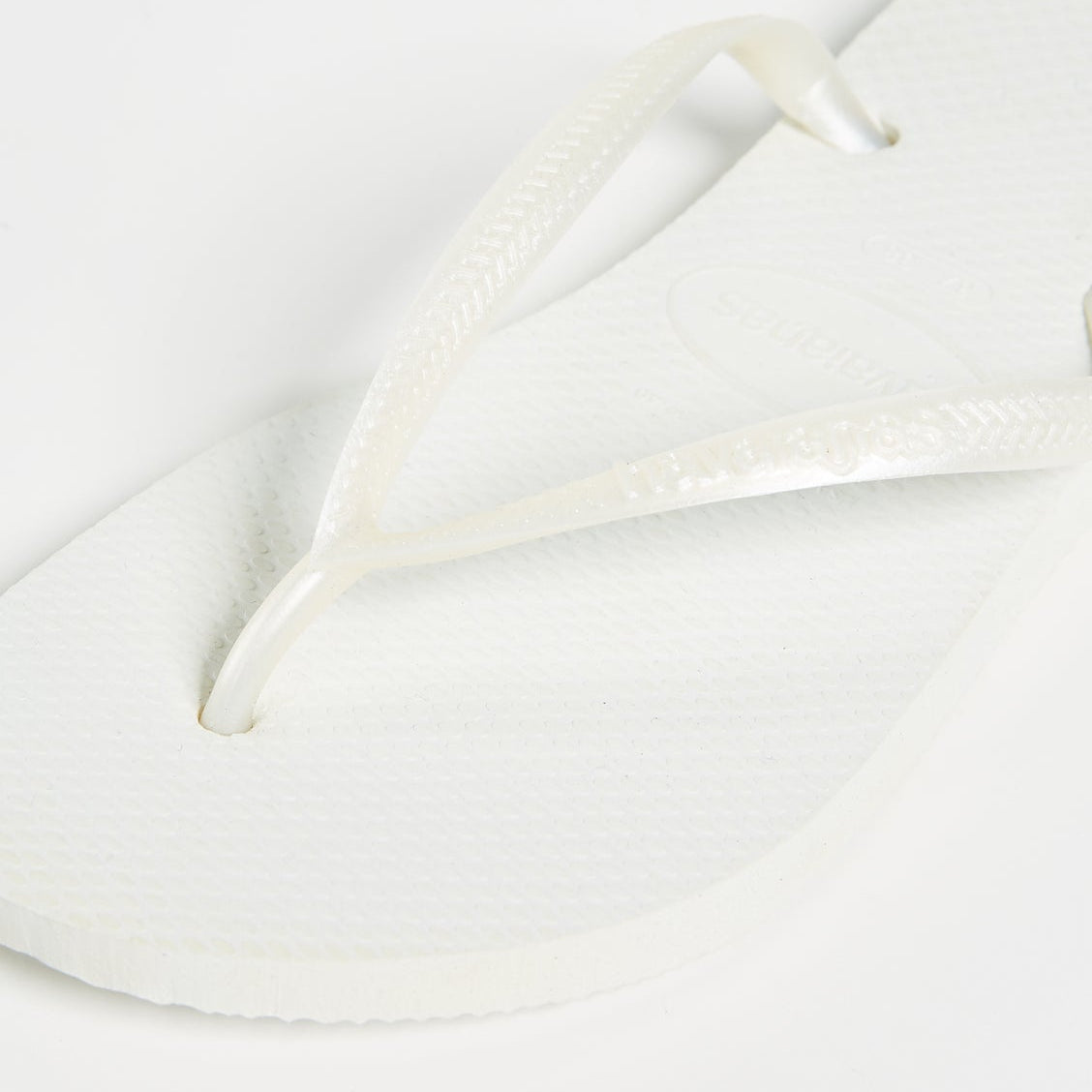 Havaianas Slim Flip Flops - Unisex White Shoe Deals Outlet