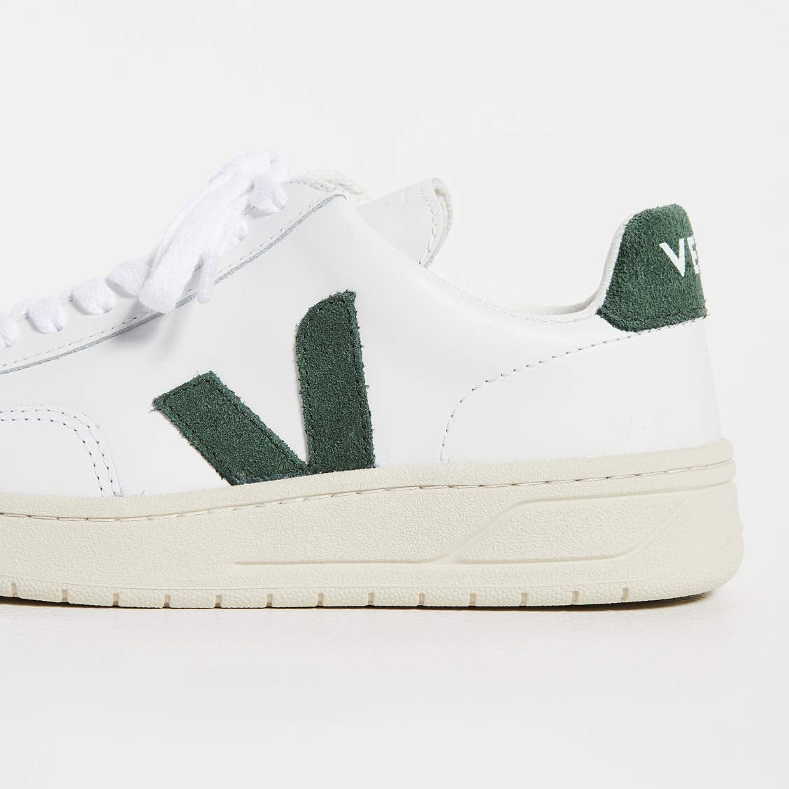 VEJA V - 12 LEATHER - Women's White/Cyprus Shoe Deals Outlet