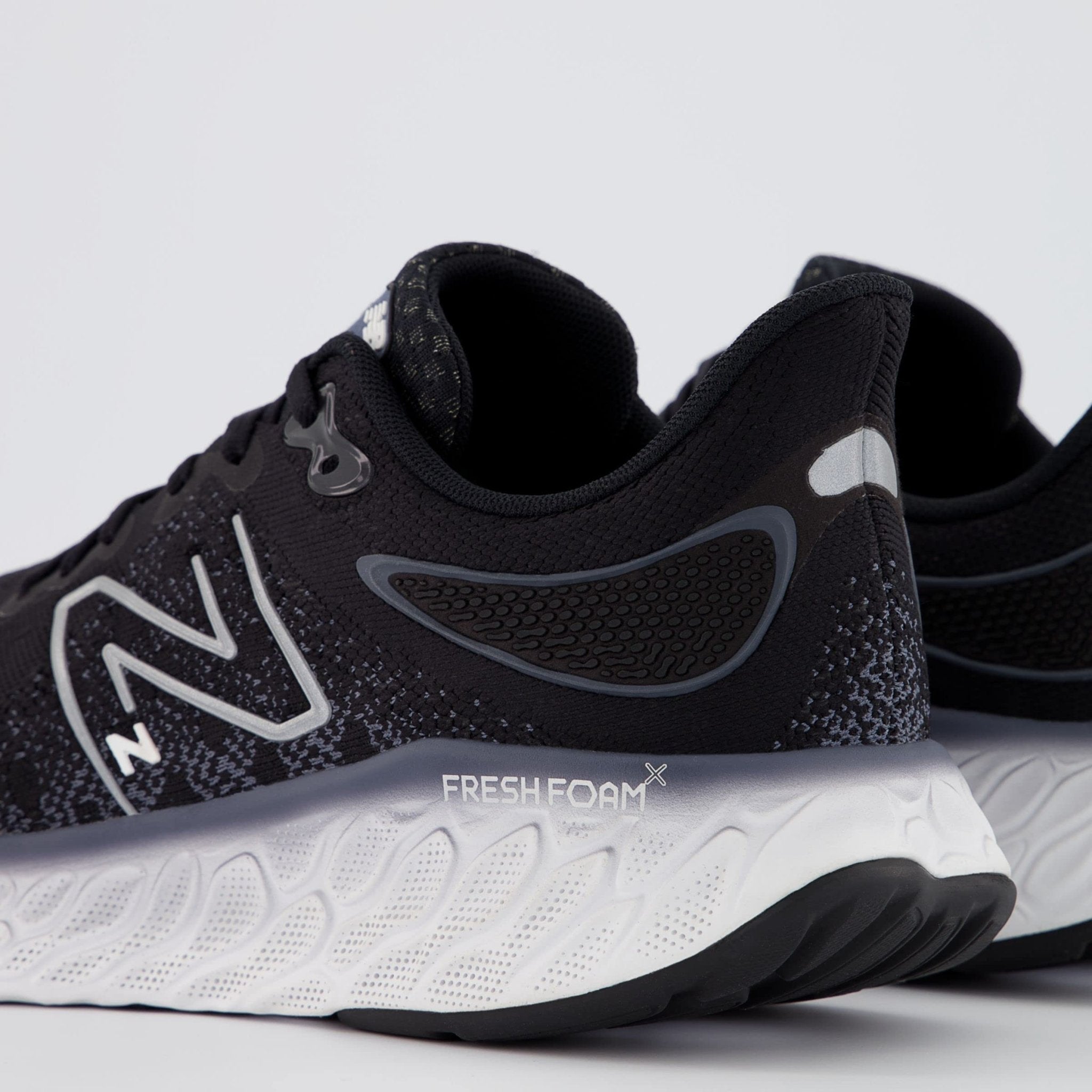 New Balance 1080 Fresh Foam M1080B12 - Men's Black/Thunder/White Shoe Deals Outlet