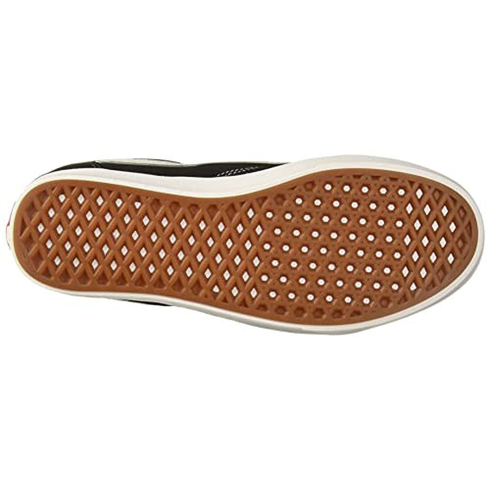 The image shows the sole of the Vans ComfyCush Old Skool - Unisex shoe, featuring a gum rubber waffle pattern and a white outer edge typical of classic skate shoes.