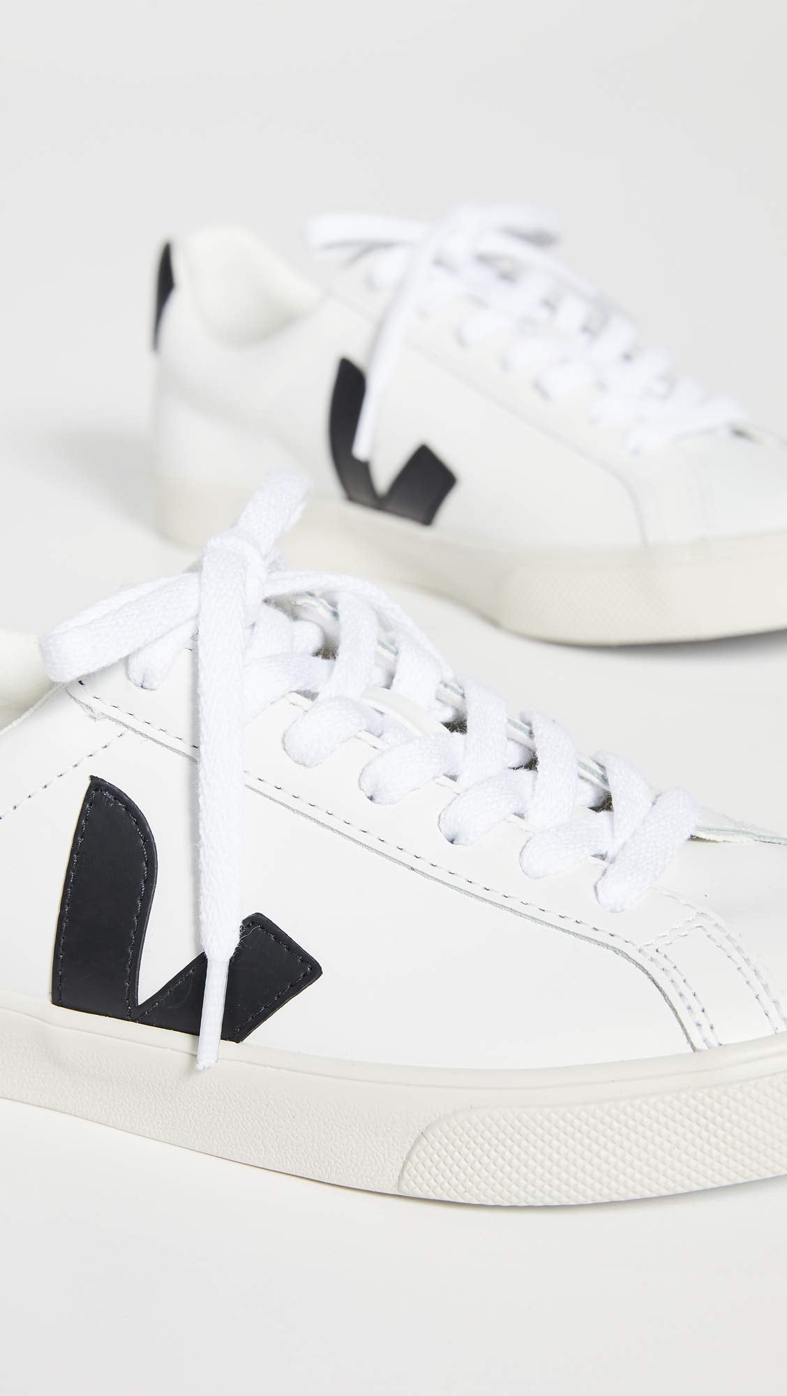 VEJA Esplar Logo - Women's Extra White/Black Shoe Deals Outlet