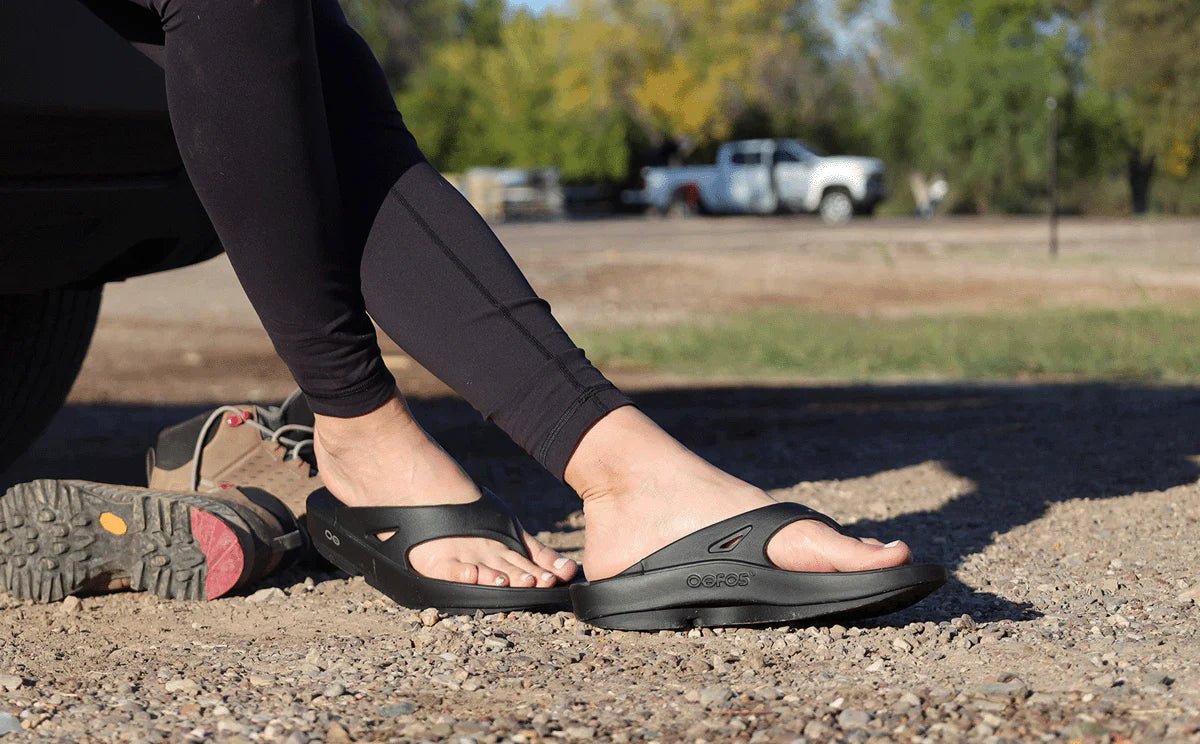 OOFOS Original Flip Flop Sandals Black Men's 3 / Women's 5 M 848282002035 Shoe Deals Outlet