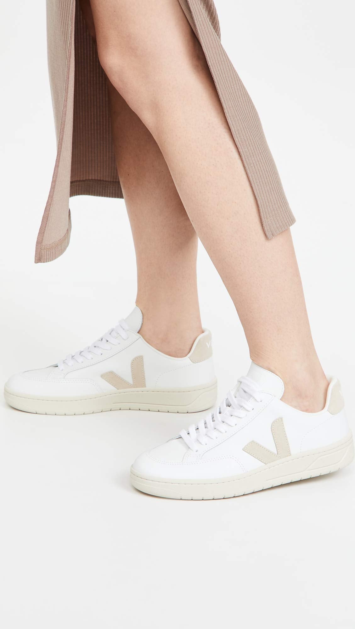 VEJA V - 12 LEATHER - Women's White/Sable Shoe Deals Outlet