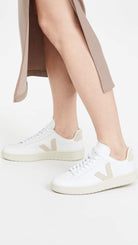 VEJA V - 12 LEATHER - Women's White/Sable Shoe Deals Outlet